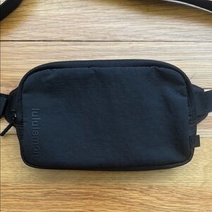 lululemon Mini Belt Bag